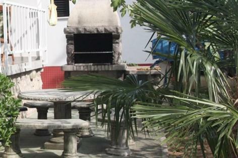 ستاريغغاد باكلينتسا Apartmani Paklenica المظهر الخارجي الصورة
