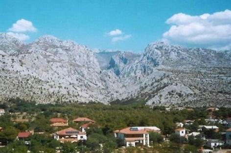 ستاريغغاد باكلينتسا Apartmani Paklenica المظهر الخارجي الصورة
